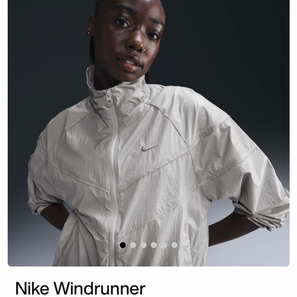 BNWT Nike Light Gray Windrunner Jacket sz Sm $125